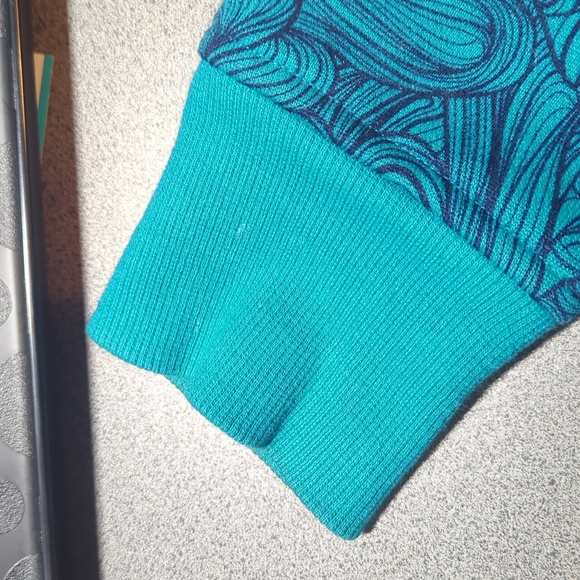 Hoodie - Picture 5 of 6